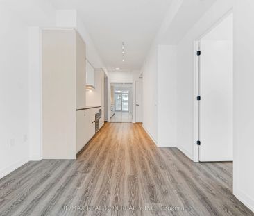 8 Interchange Way #5501 - Photo 2