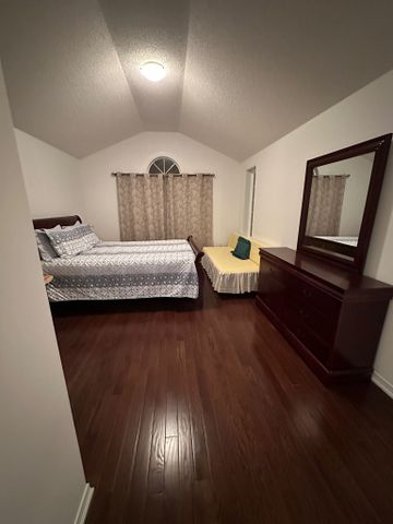 For Lease - 2110 galloway Street, Innisfil, Ontario - Photo 4