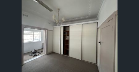 2 Bedroom + Sleepout Unit - Photo 3