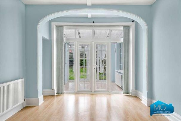 The Drive, London, NW11 - Photo 1