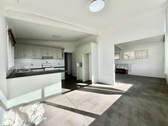 Stunning Family Home! - Photo 1