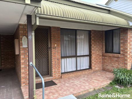 A great opportunity to have this delightful residence for your new home - Photo 3