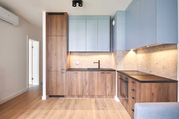 Nowoczesne, jasne mieszkanie 36 m2 z osobną sypialnią przy ul. Braniborskiej we Wrocławiu - Zdjęcie 1