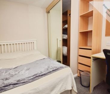 4 bedroom terraced house to rent - Photo 3