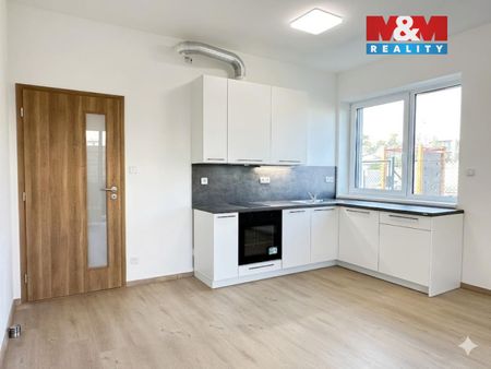 Pronájem bytu 1+kk a garsoniéry 37 m², Pražská 1126, Kolín - Photo 4