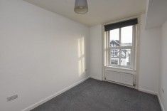 1 bed Apartment for Rent - Photo 4