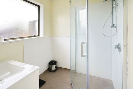 Cozy 2 bedroom unit in Papanui - Photo 4