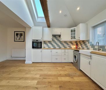 3 bedroom detached house to rent - Photo 6