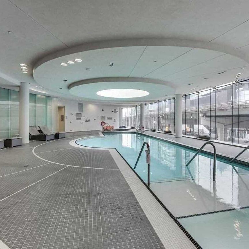 Private Basic - Waterfront Toronto - Photo 1