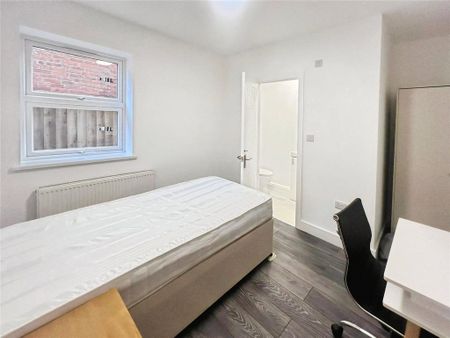 1 bedroom semi-detached house to rent - Photo 3