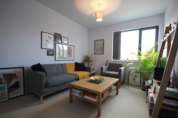 1 bedroom apartment to rent - Photo 1