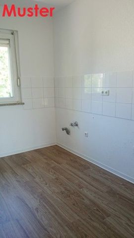 3-Zimmer-Wohnung mit Balkon - vor Einzug frisch saniert und renoviert - Foto 2