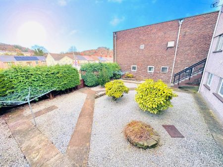 New Road, Skewen, NEATH - Photo 5