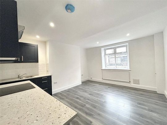 2 bedroom end of terrace house to rent - Photo 1