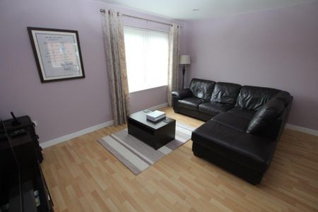 2 Bedroom APARTMENT, Chester - Photo 4