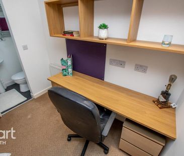 5 bedroom flat to rent - Photo 3