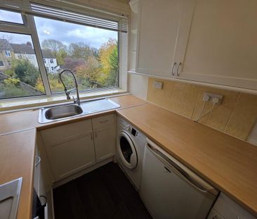 2 bedroom flat to rent - Photo 6