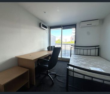 STUDENT ACCOMODATION ONLY! - Photo 1