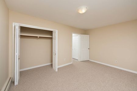 Avlyn Apartments - Photo 5