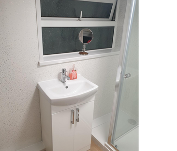 1 bedroom in a house share to rent - Photo 6