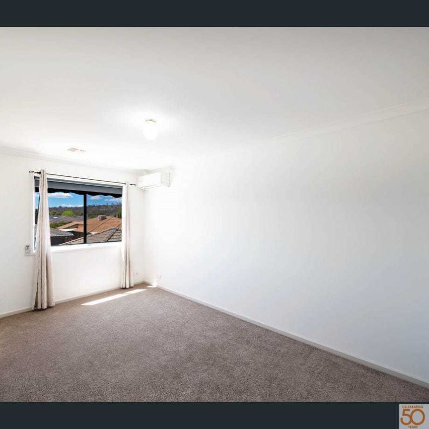 14 Glow Worm Grove, Harrison ACT 2914 - Terrace For Rent | Domain - Photo 1
