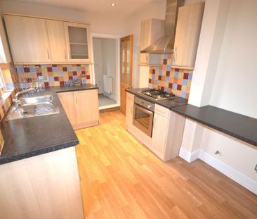 3 bedroom terraced house to rent - Photo 6