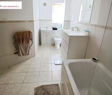 2 bedroom ground floor maisonette to rent - Photo 6