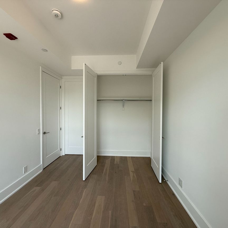 For Lease - 800 Broadview Avenue Unit# 404, Toronto, Ontario - Photo 1