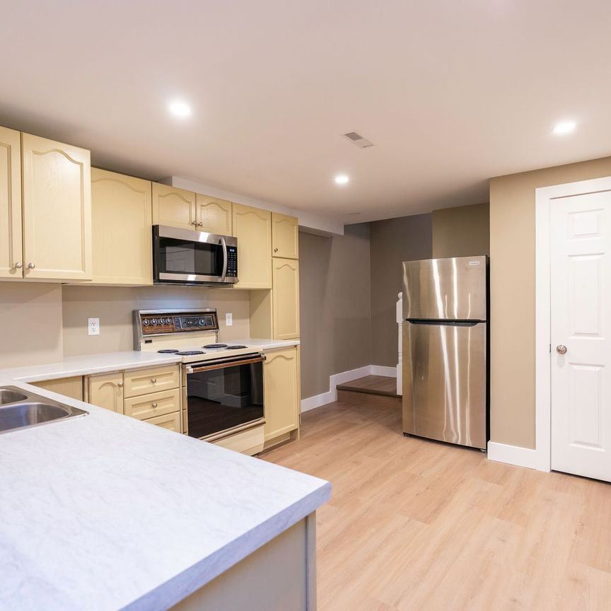 For Lease - 16 Autumn Lane Unit# Lower, Barrie, Ontario - Photo 1