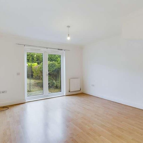 Ayrshire Close, Kennington, Ashford, TN24 - Photo 1