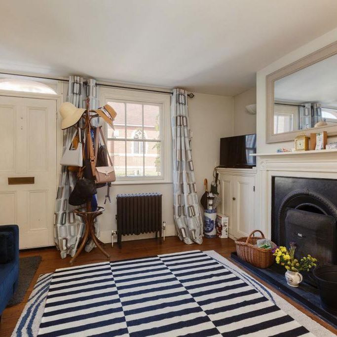 2 bedroom terraced house to rent - Photo 1