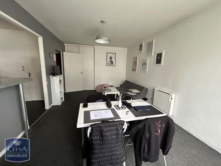 Location Appartement 2 pièces 55m² LILLE 59000 - Photo 2