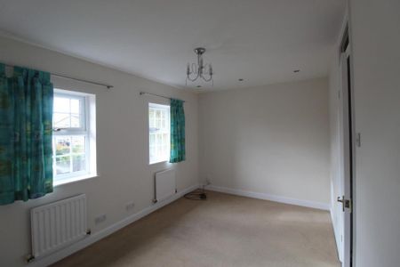 2 bedroom semi-detached house to rent - Photo 4