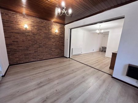 4 bedroom detached house to rent - Photo 4