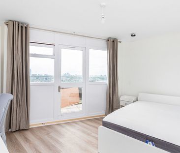 Room in a Shared Flat, Masterman House, SE5 - Photo 2