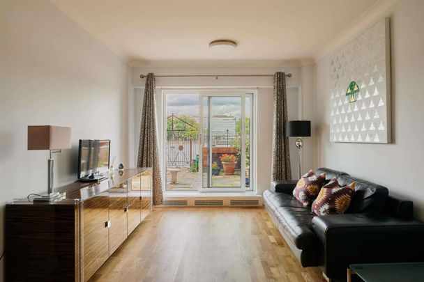 Nine Elms Lane, SW8, London - Photo 1