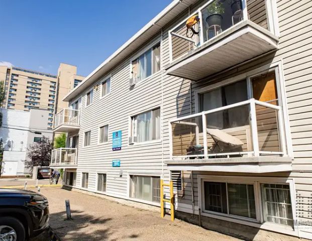 McCam 4 Apartments | 10235 123 Street NW, Edmonton - Photo 1