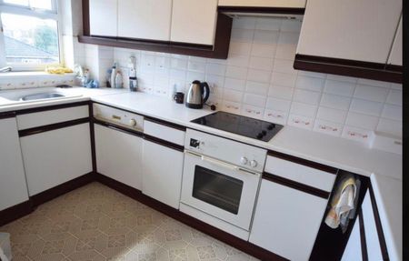 3 Bed Flat, Princes Place, LU2 - Photo 5