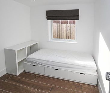 12 Fort Road, Helens Bay, Bangor, BT19 1LA - Photo 3