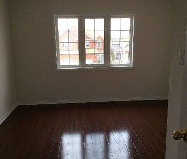 For Lease - 830 Avonshire Court Unit# Upper and main, Mississauga, ... - Photo 6