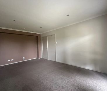 17 Yuruga Boulevard, Point Cook. - Photo 5