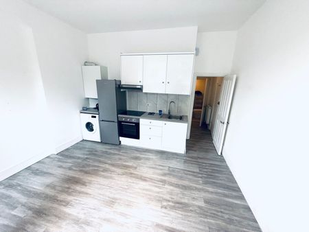 1 Bed Flat, Ealing, W5 - Photo 3