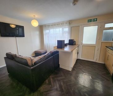 4 bedroom house share to rent - Photo 1
