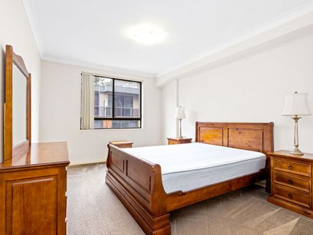 Furnished 2 Bedroom Aprtment in the Heart of Eveleigh - Photo 3