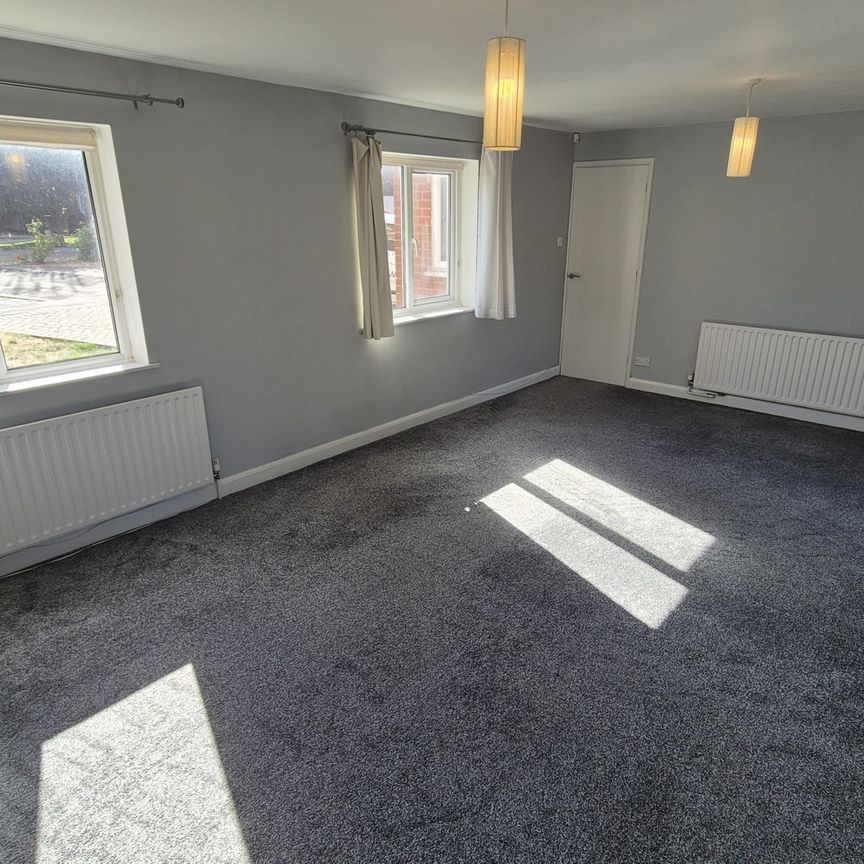 Tiverton Close, Oadby, LE2 - Photo 1