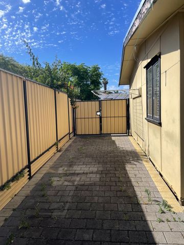 13A Steere Crescent - Photo 2