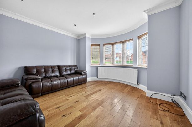 Bradmore Way, AL9, Hertfordshire - Photo 1