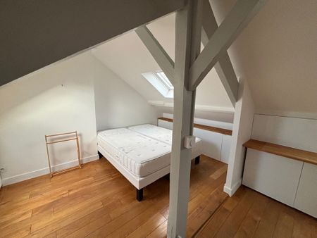 Très beau 2 pièces meublé en duplex 6ème & 7ème étage avec superbe vue - Photo 4