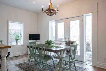 For Lease - 9 Napier Street, Vaughan, Ontario - Photo 4