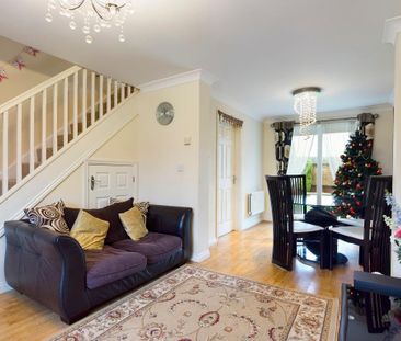 4 bedroom detached house to rent - Photo 4
